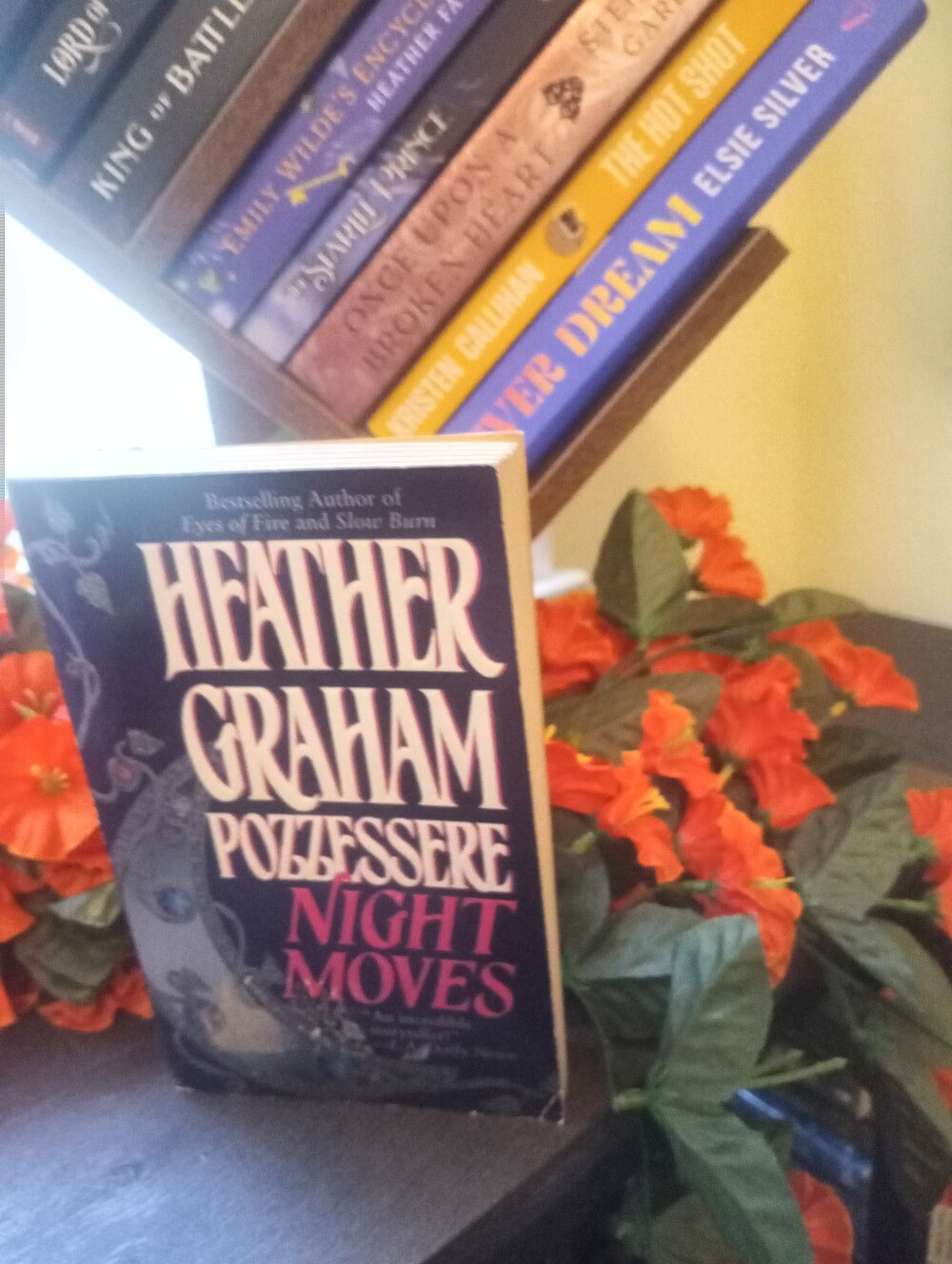 Heather Graham "Night Moves" Paperback Book - Black & Pink Cover